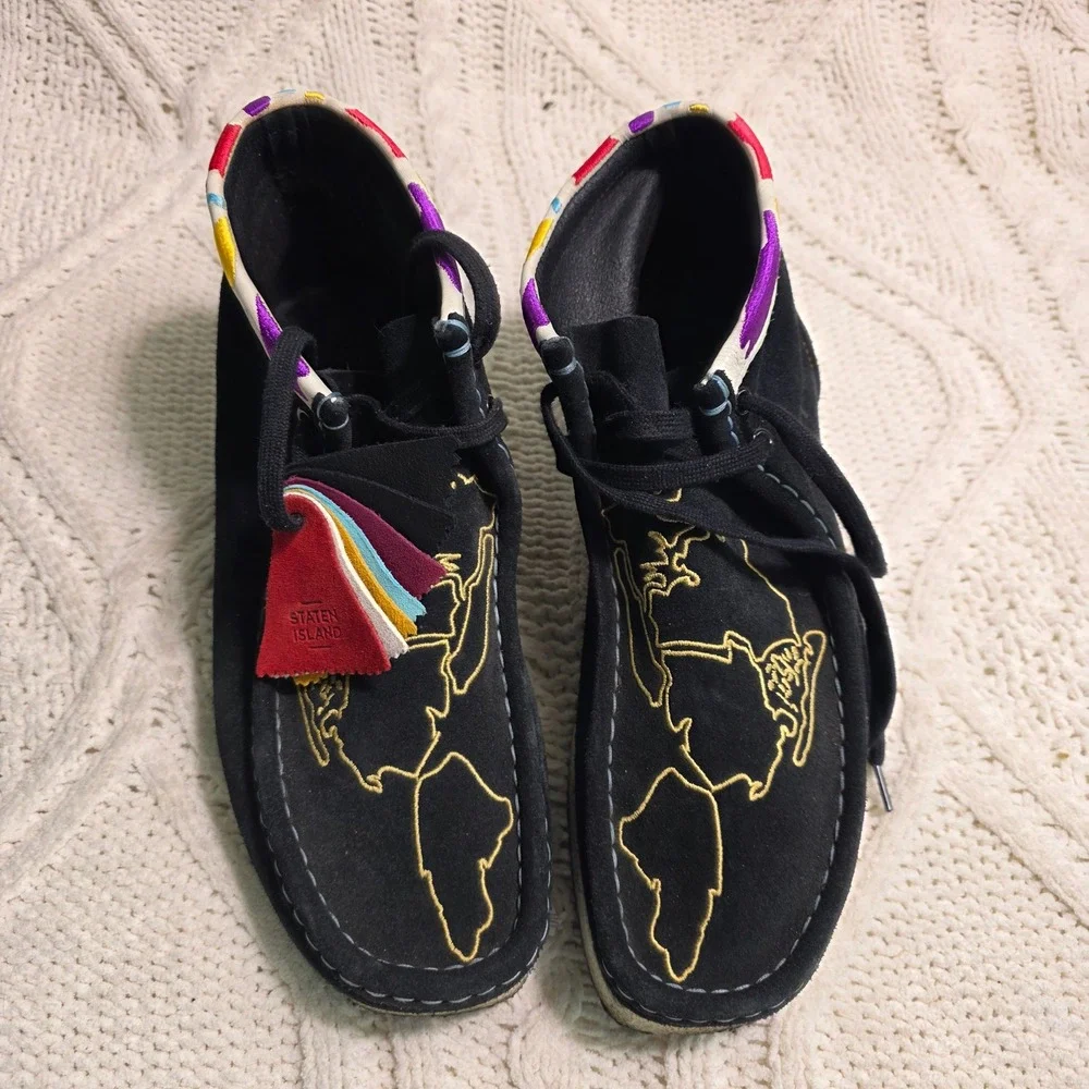 Clarks Wallabee Black Suede NYC New York City Map Embroidery Loafer Mens 10‎ EXC